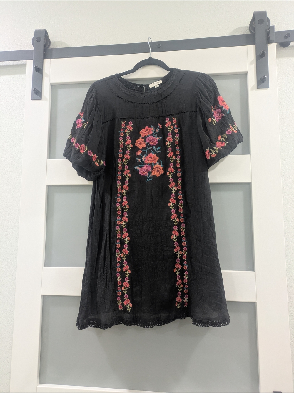 Umgee Black Eyelet Lace Tunic with White Logo Tag